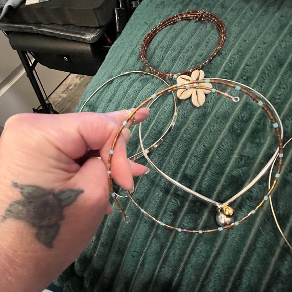 𝓔𝓵𝓮𝓰𝓪𝓷𝓽 𝓖𝓸𝓵𝓭 𝓪𝓷𝓭 𝓼𝓲𝓵𝓿𝓮𝓻 𝓦𝓸𝓶𝓮𝓷'𝓢 𝓳𝓮𝔀𝓮𝓵𝓻𝔂 𝓫𝓾𝓷𝓭𝓵𝓮 - Picture 10 of 14